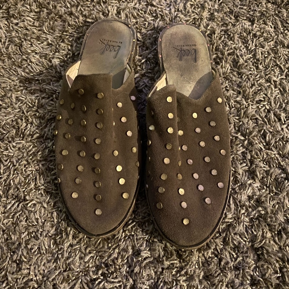 Beek mules. - Picture 2 of 4